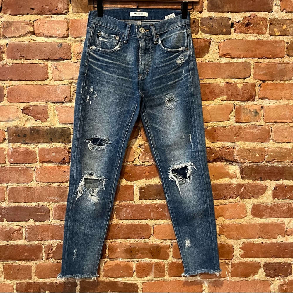 Moussy Distressed Crop Jeans Raw Hem Size 23